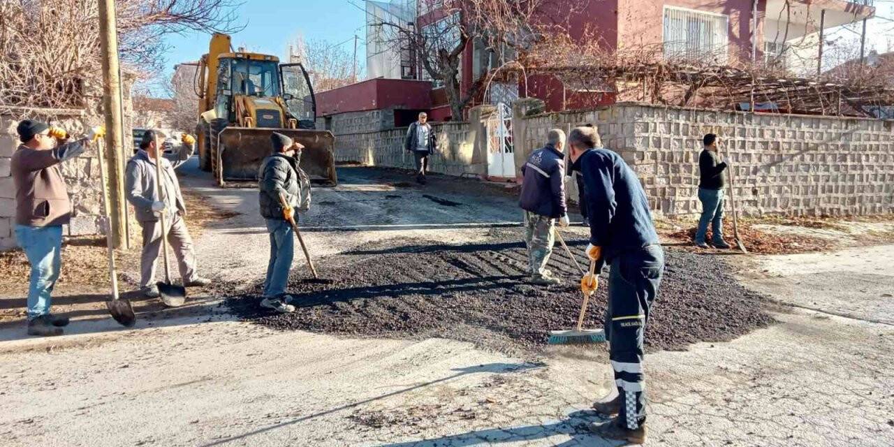 Bünyan’da yol bakım, onarım ve yenileme çalışmaları sürüyor