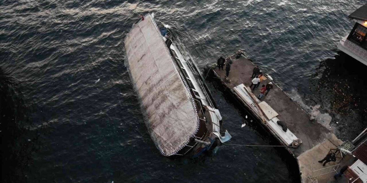 Beykoz’da balıkçı teknesi battı
