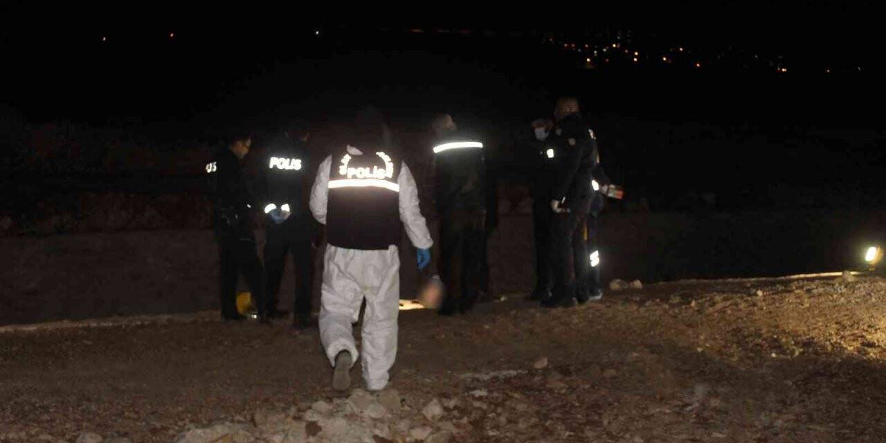 Boş arazide erkek cesedi bulundu