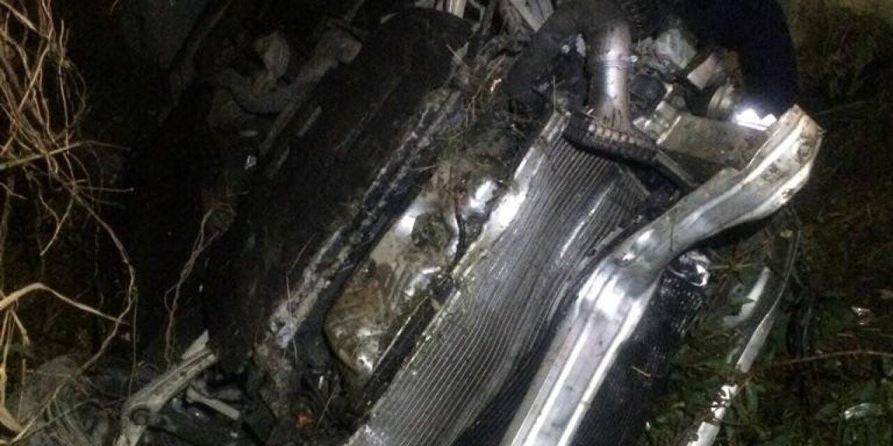 Şarampole yuvarlanan otomobilin sürücüsü yaralandı