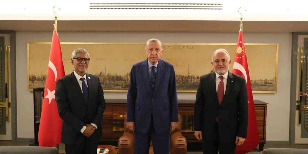 Cumhurbaşkanı Erdoğan, Kızılay Başkanı Kınık ve IFRC Genel Sekreteri Chapagain’i kabul etti