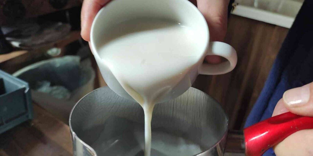 Bir fincanını 18 liradan satıp taleplere yetişemiyor