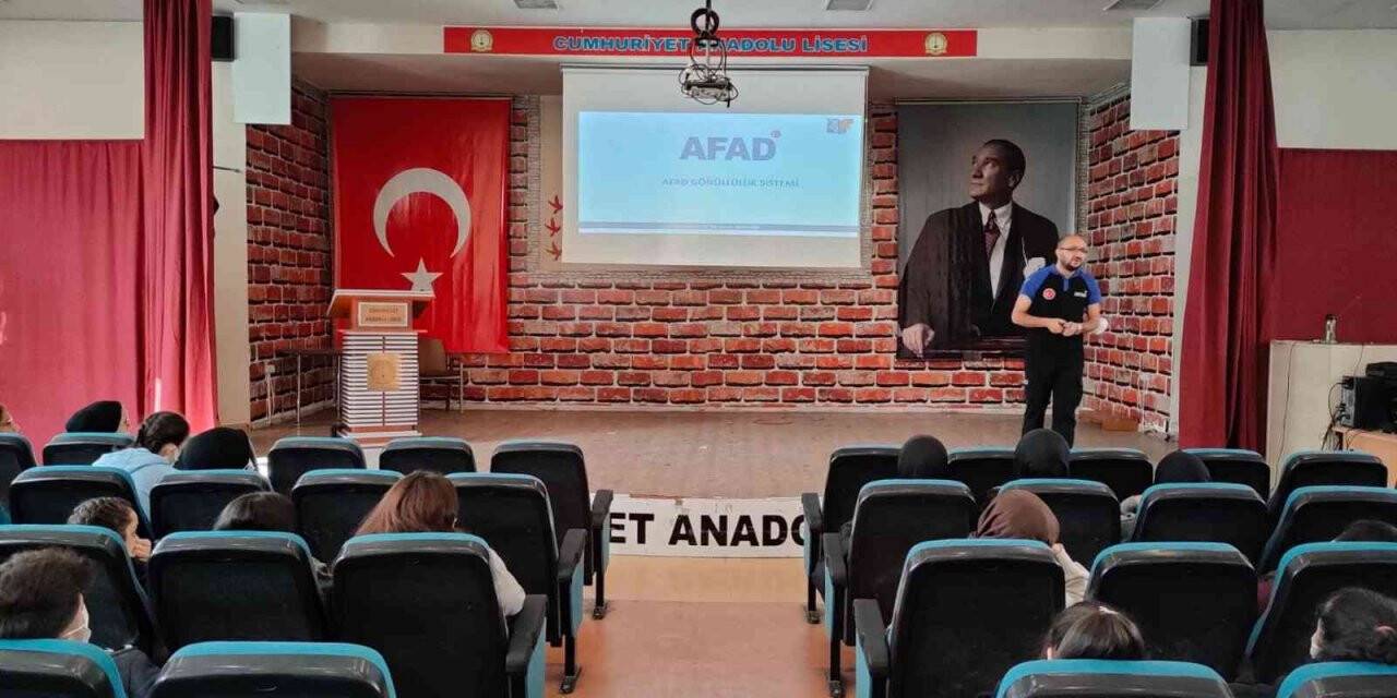 Öğrenciler AFAD gönüllüsü olacak