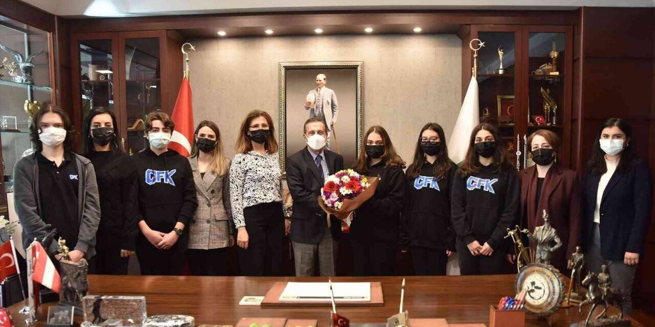 Başkan Ataç’tan başarılı öğrencilere tebrik