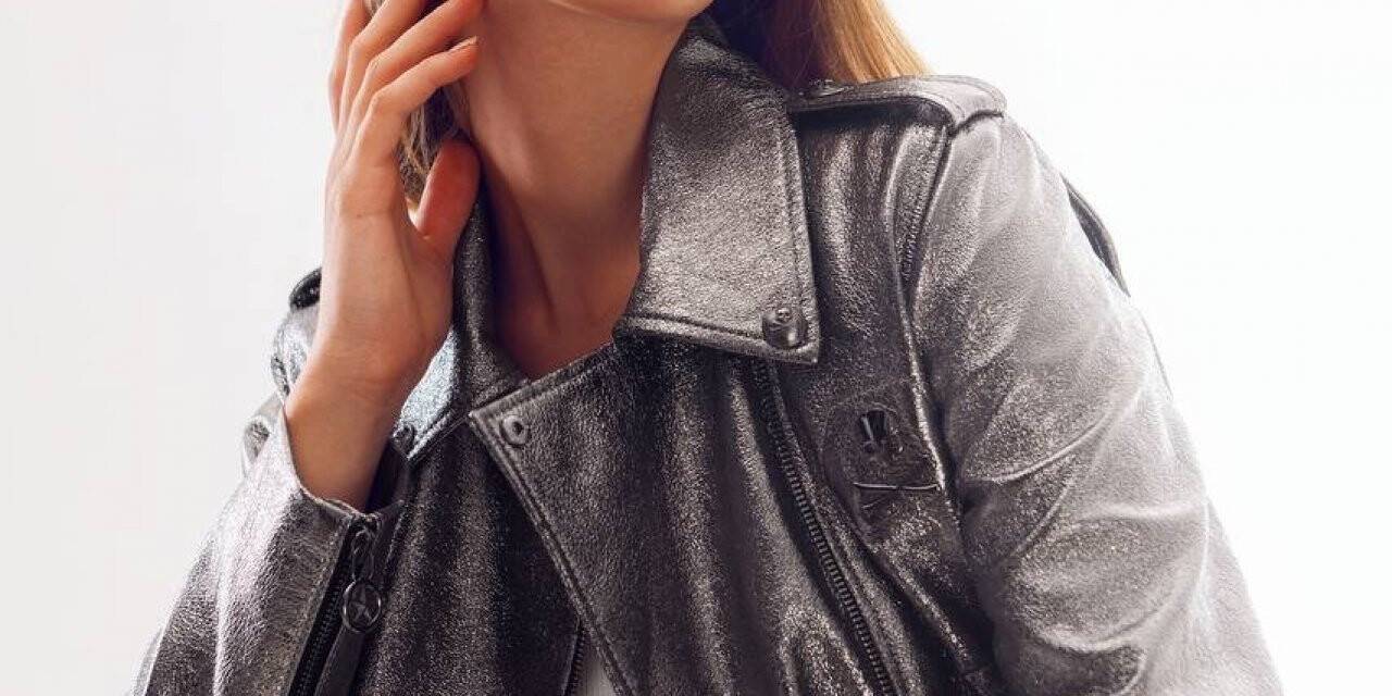 Lüks sokak markasından bin dolarlık deri ceket