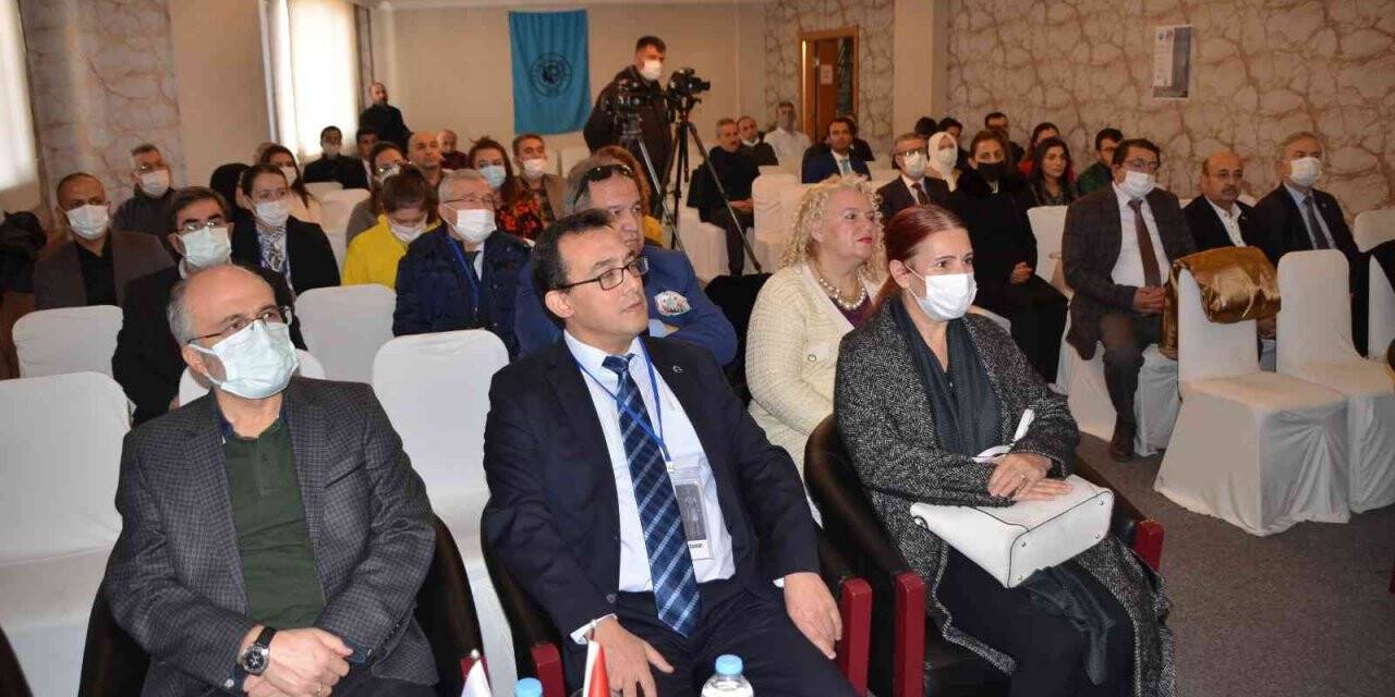 Afyonkarahisar’da Bacıyan-ı Rüm Teşkilatı’ndan Günümüze Türk Kadını çalıştayı