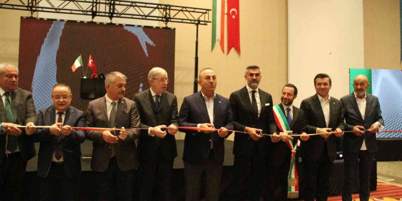 Çavuşoğlu: "İtalya ile 30 milyar dolar hedefine ulaşacağız"