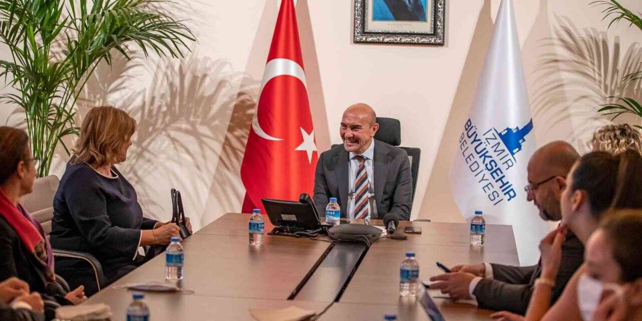 Başkan Soyer, turizm sektörünün temsilcileriyle bir araya geldi