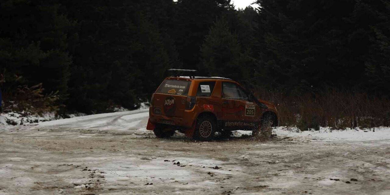 Off-road sporcuları zorlu parkurda zamanla yarıştı