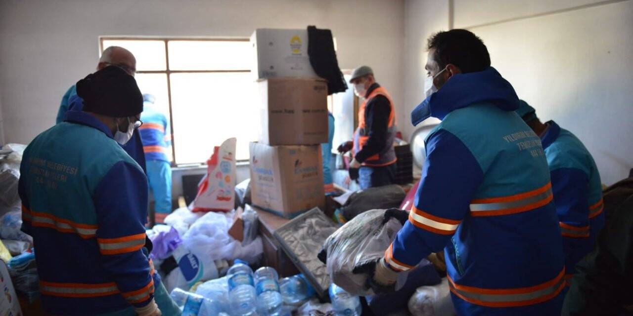 Yıldırım’da çöp ev mesaisi
