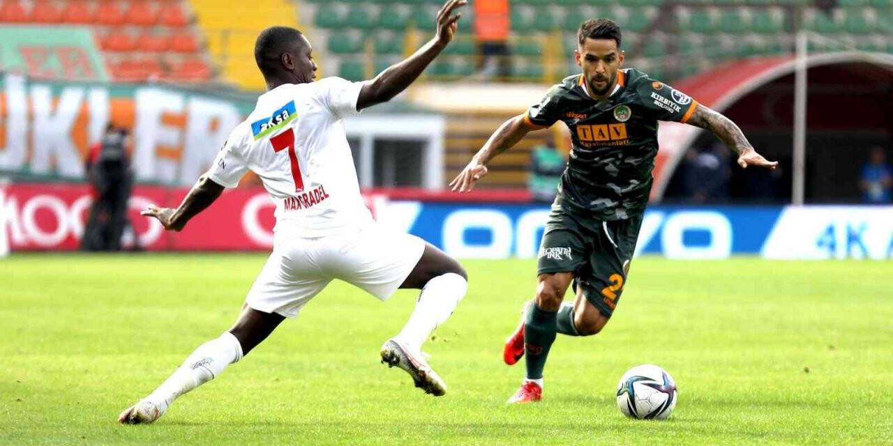 Spor Toto Süper Lig: Alanyaspor: 0 - DG Sivaspor: 1 (Maç sonucu)