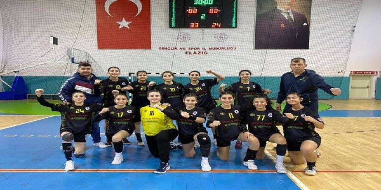 Kadınlar Hentbol 1. Lig: Elazığ SYSK: 33 - Kızıltepe Spor Lisesi SK: 24