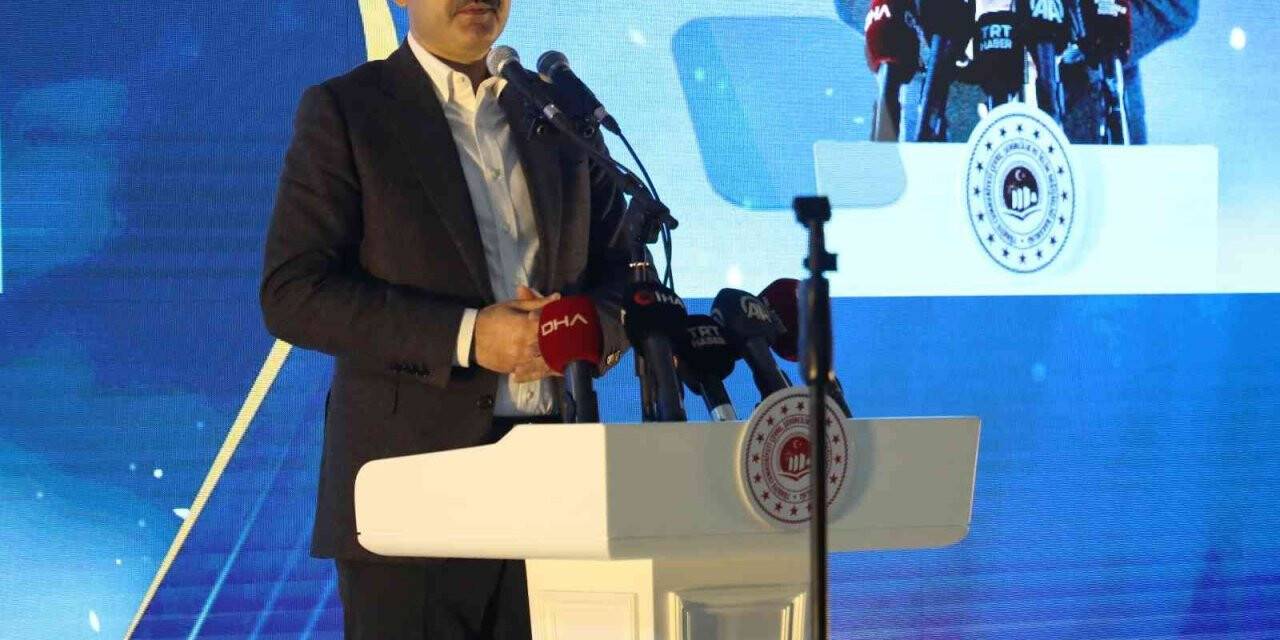 Bakan Kurum: “Yaptığımız her hizmeti milletimiz için hayata geçiriyoruz”