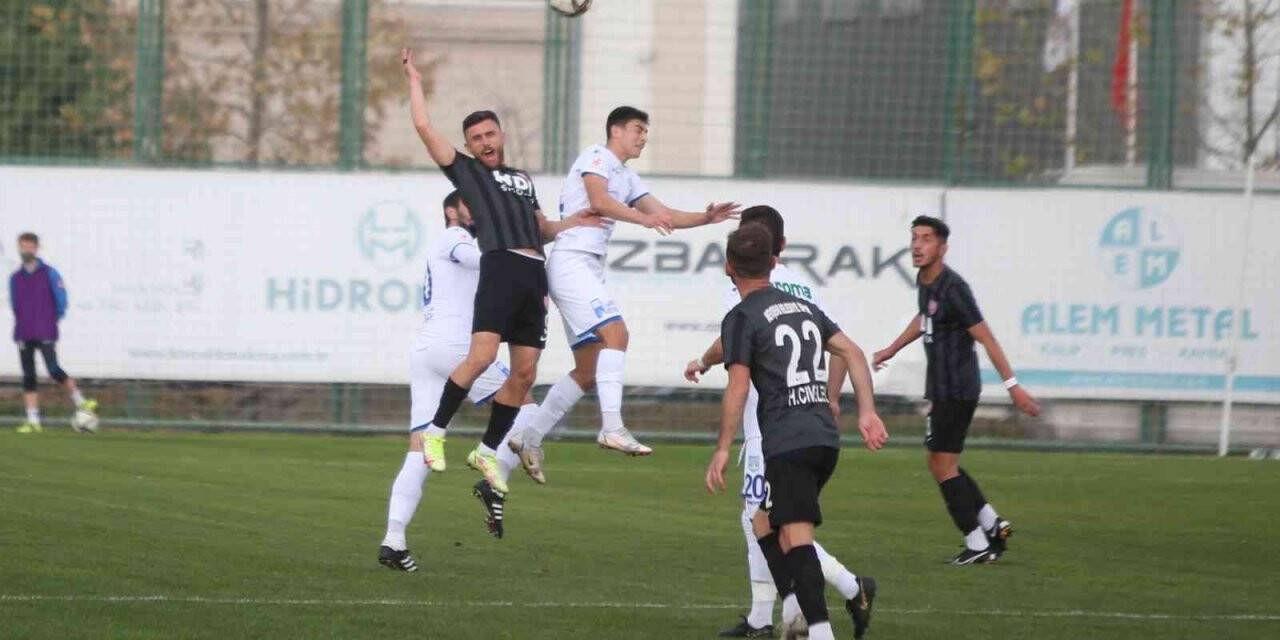 TFF 3. Lig: Bursa Yıldırımspor: 0 - Nevşehir Belediyespor: 3