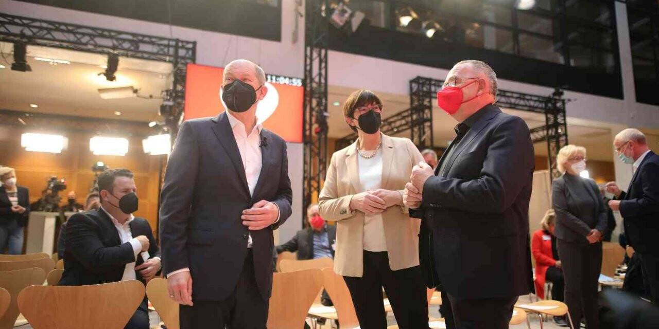 Almanya’da Sosyal Demokratlar koalisyon protokolünü onayladı