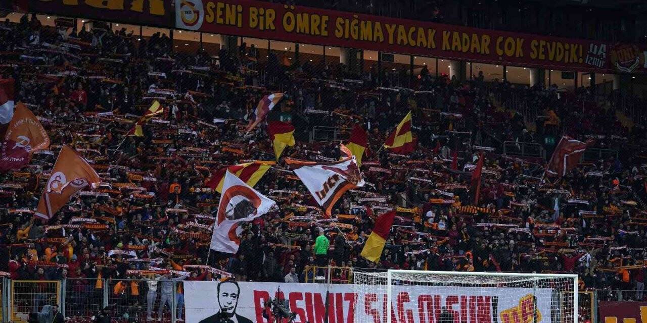 Spor Toto Süper Lig: Galatasaray: 0 - Altay: 1 (Maç devam ediyor)