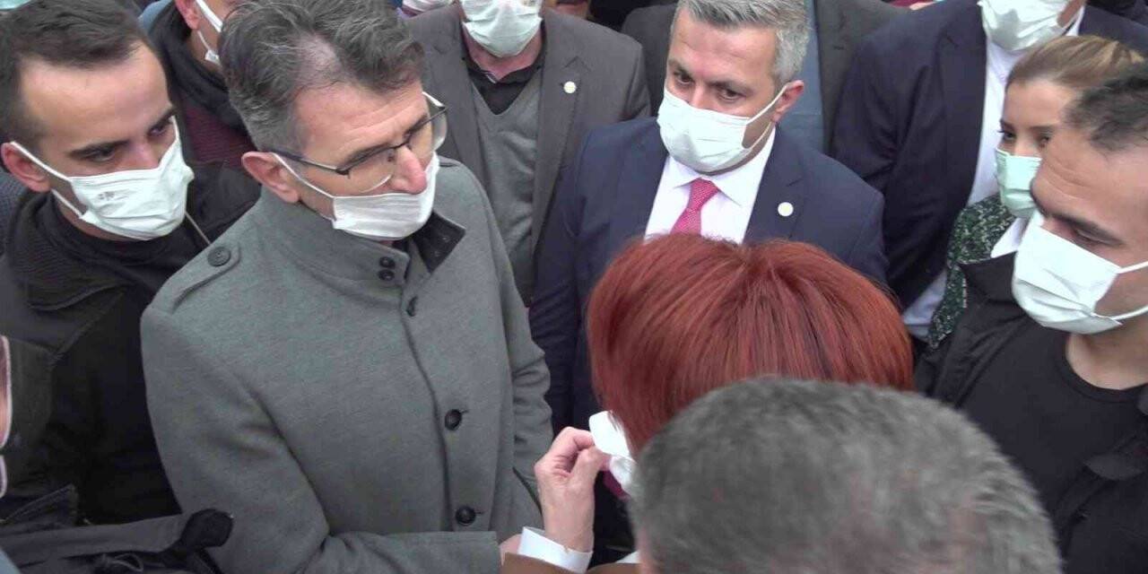 Meral Akşener’e yönelttiği ’başbakan’ sorusu sonrası tartaklandı