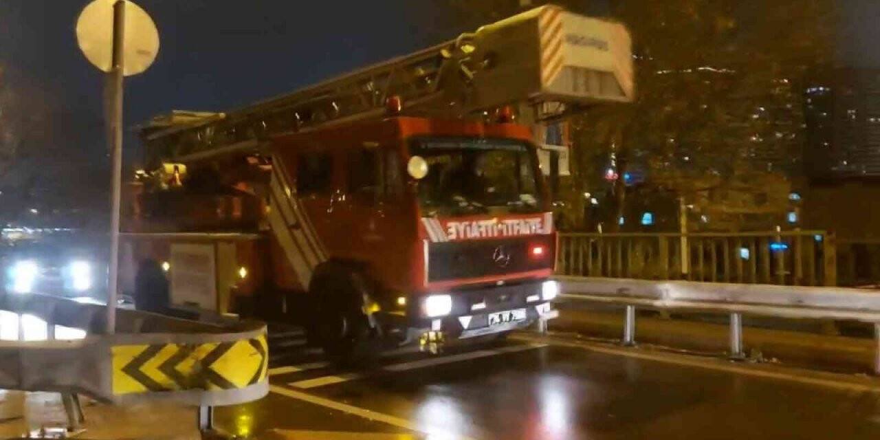 Üsküdar’da film sahnelerini aratmayan kaza: 2 yaralı