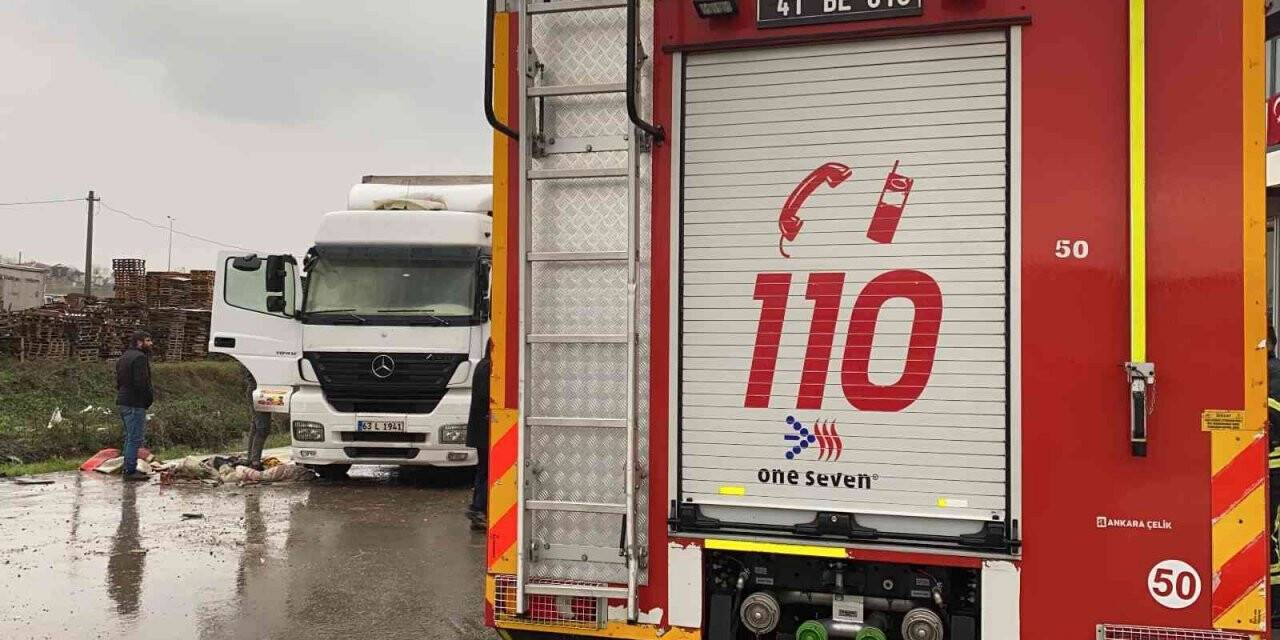 Gebze’de tırda çıkan yangın korkuttu