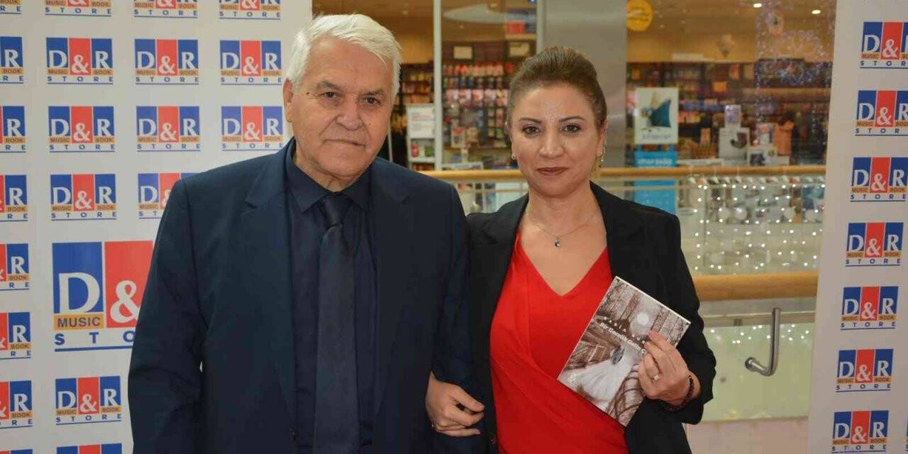 Yazar Rabia Burhan üçüncü kitabı için imza günü düzenledi