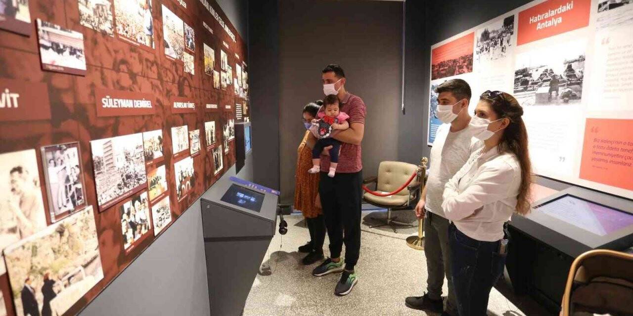 ’Bir Zamanlar Antalya’ Müzesi’ne yoğun ilgi