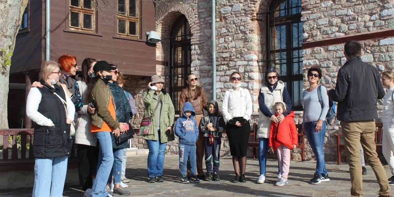 700 yıllık Orhan Camii’ne turist akını