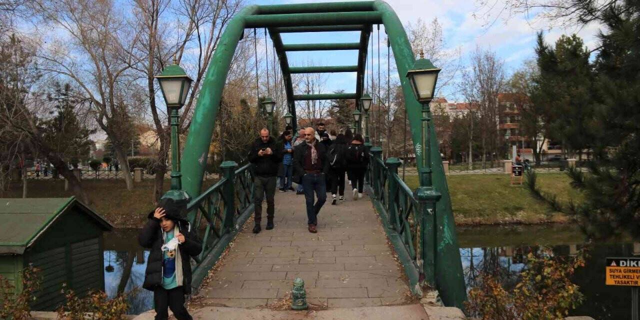 Eskişehir’de aralık ayında bahar havası yaşanıyor