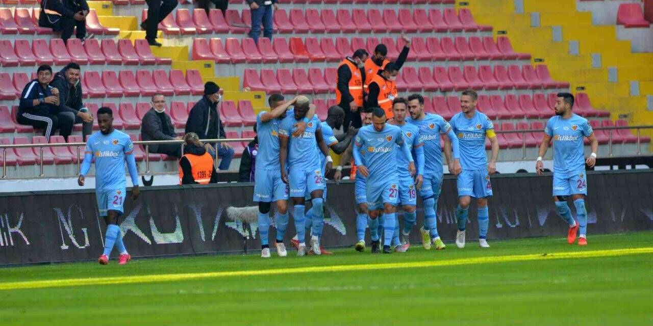 Süper Lig: Kayserispor: 2 - Antalyaspor: 0 (İlk yarı)