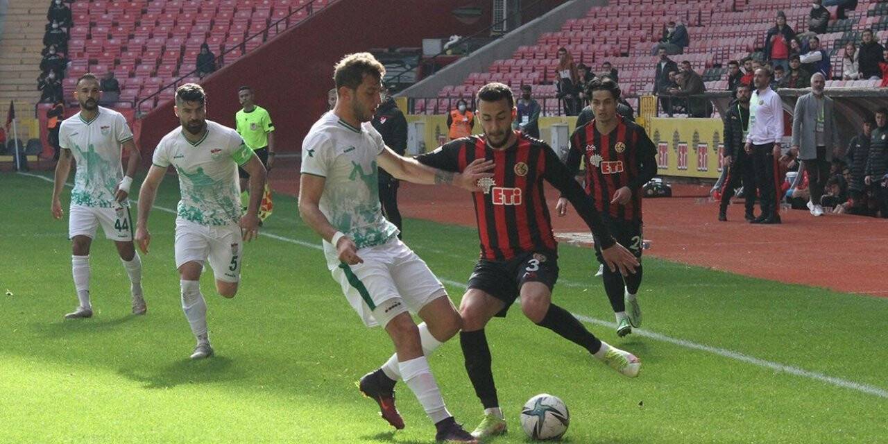 TFF 2. Lig: Eskişehirspor: 1 - Kırşehir Belediyespor: 1