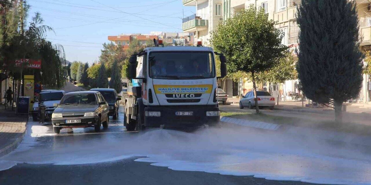 Haliliye’de temizlik çalışmaları sürüyor