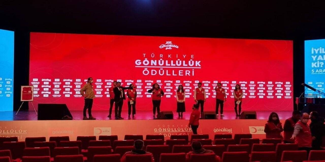 Türk Kızılay gönüllüleri ‘5 Aralık Dünya Gönüllüler Günü’nde buluştu