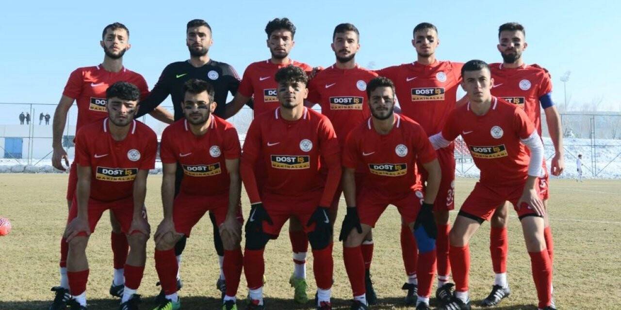 Yakutiyespor dolu dizgin