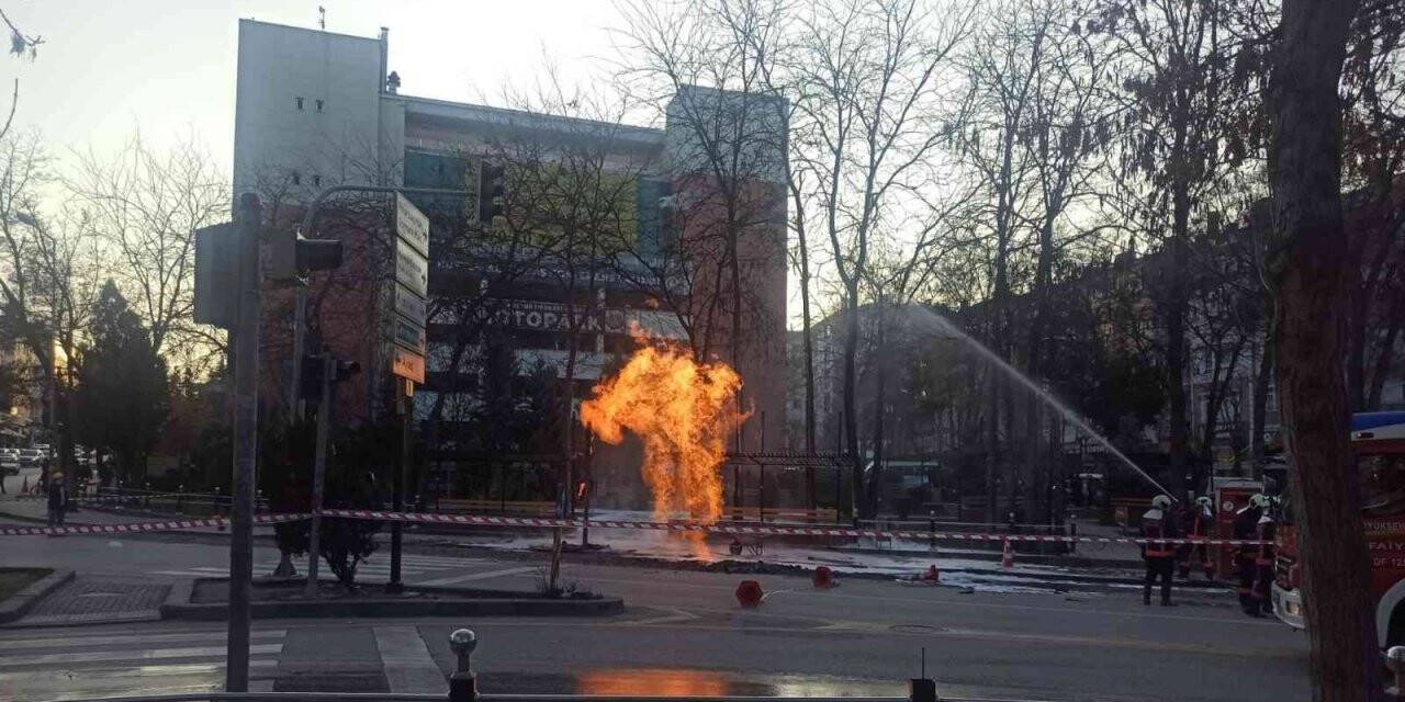 Ankara’da doğalgaz borusu patladı