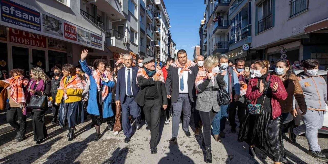 Seferihisar’da turuncu şenlik