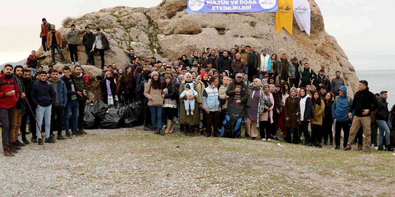 Van Büyükşehir Belediyesinin doğa yürüyüşü Amik parkuru ile devam etti