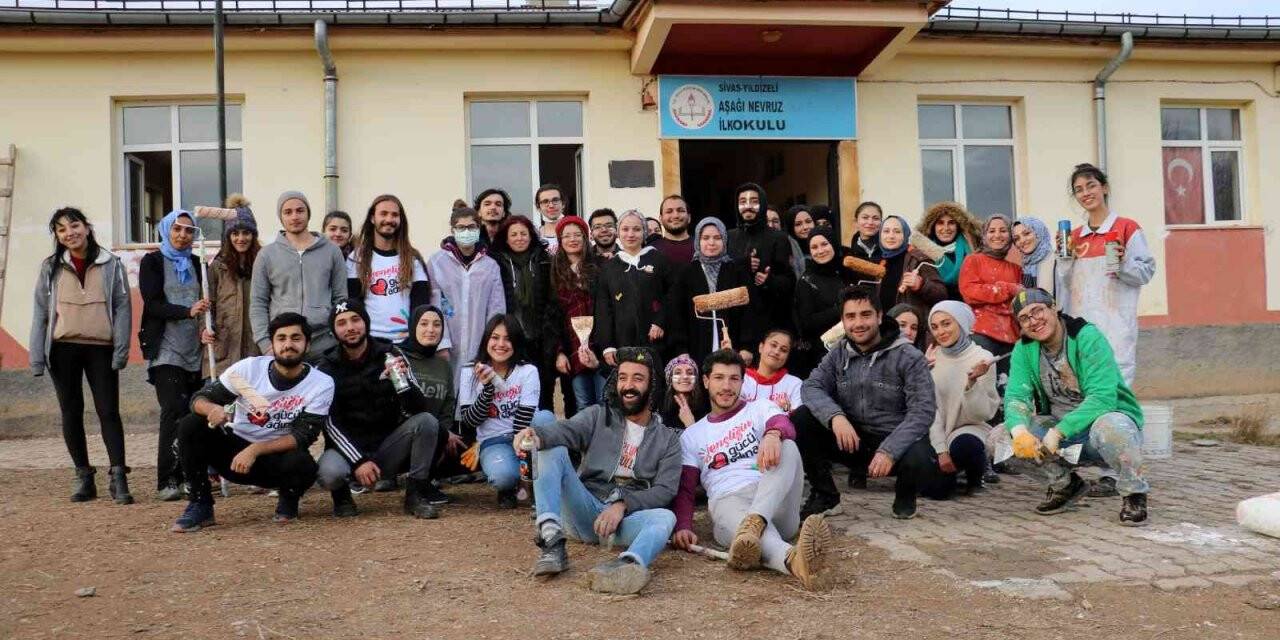 Onlarca öğrenci bir araya geldi, yaptıkları ile takdir topladı