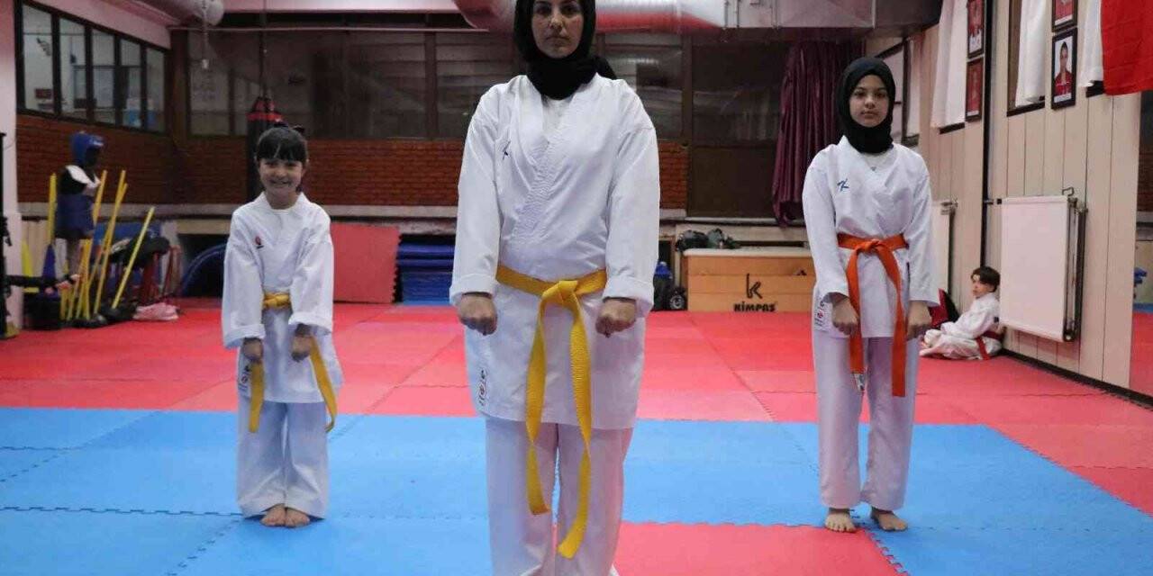 Çocukluk hayalini yıllar sonra kızlarıyla birlikte gerçekleştirdi