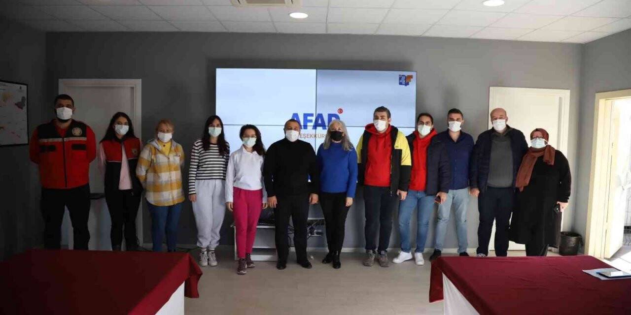 Kartal Belediyesi’nden, kreş öğrencilerinin velilerine ‘afet bilinçlendirme eğitimi’