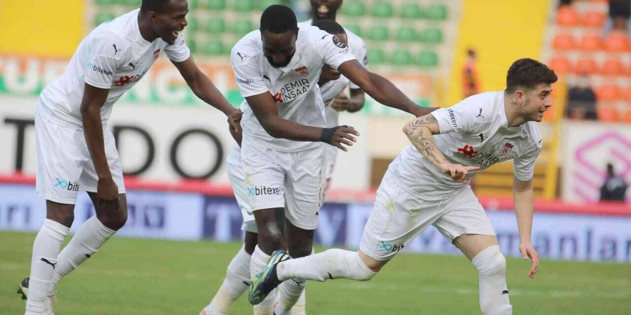 Sivasspor, Süper Lig’de 200. galibiyetini aldı