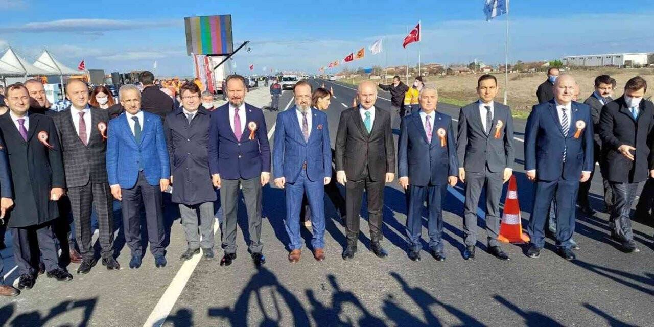 Bakan Karaismailoğlu: "Hizmet etmeyi unutanların devri Türkiye’de bitmiştir"