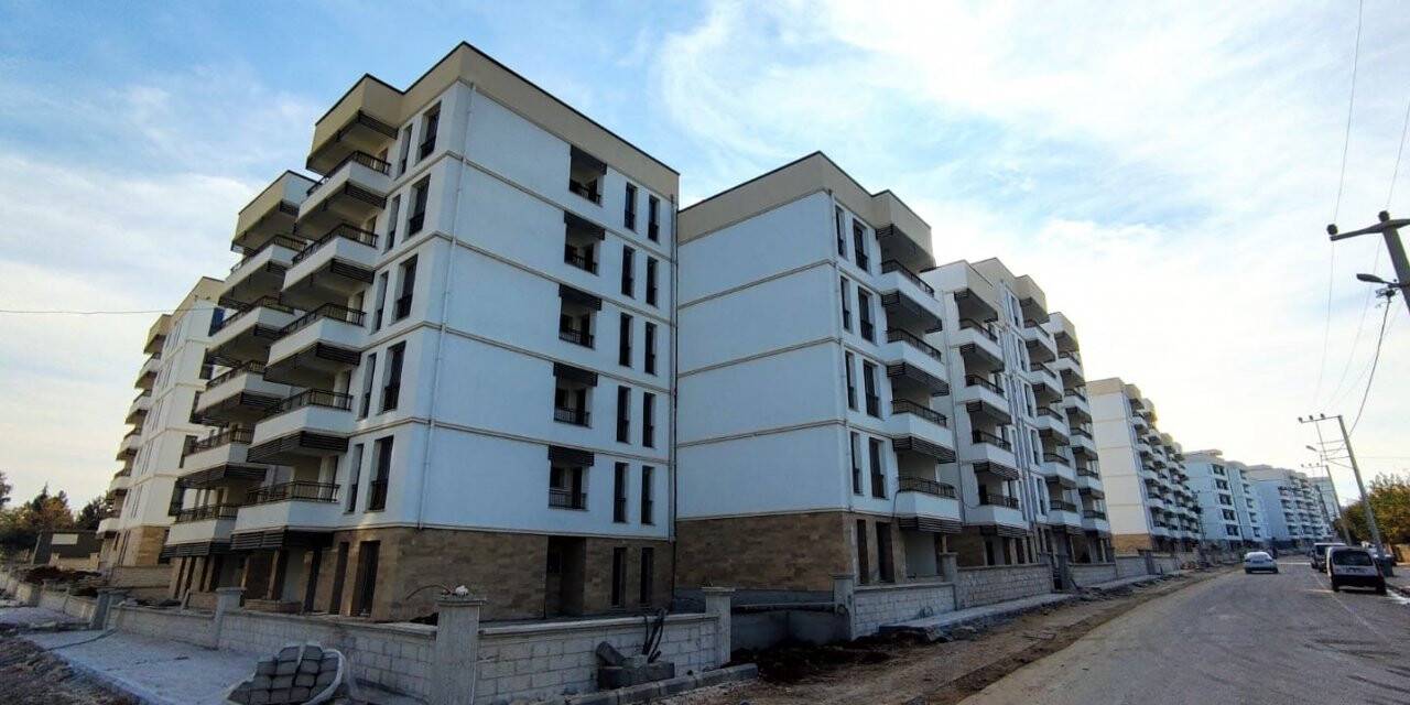 Eyyübiye’de binalar yükselmeye devam ediyor