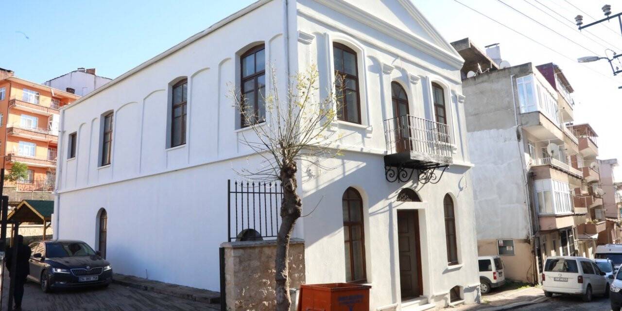 Darıca Millet Kıraathanesi kapılarını açmaya hazırlanıyor