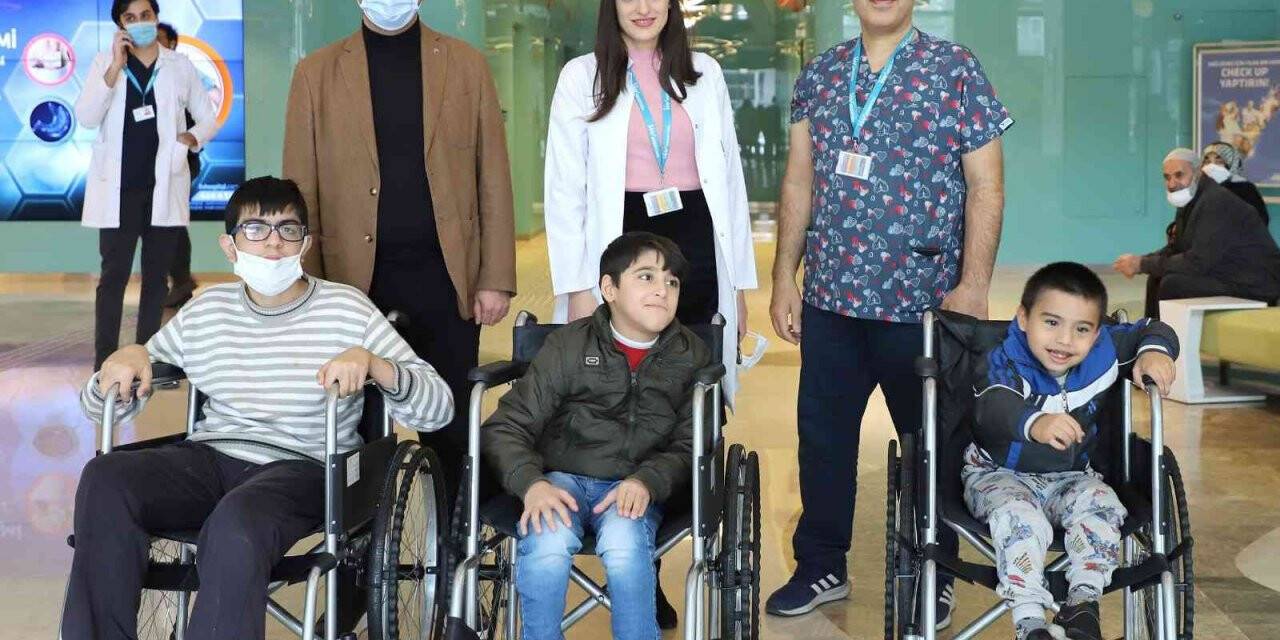 Liv Hospital’den 10 engelliye tekerlekli sandalye