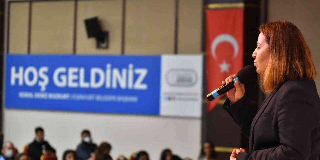 Esenyurt Belediyesi’nden hizmet içi eğitim