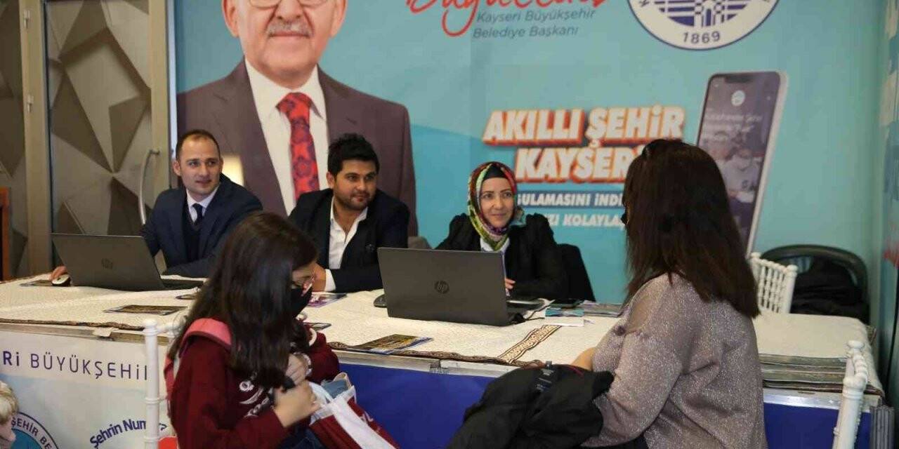 Büyükşehir ALO 153 ve Beyaz Masa 4. Kayseri Kitap Fuarı’nda