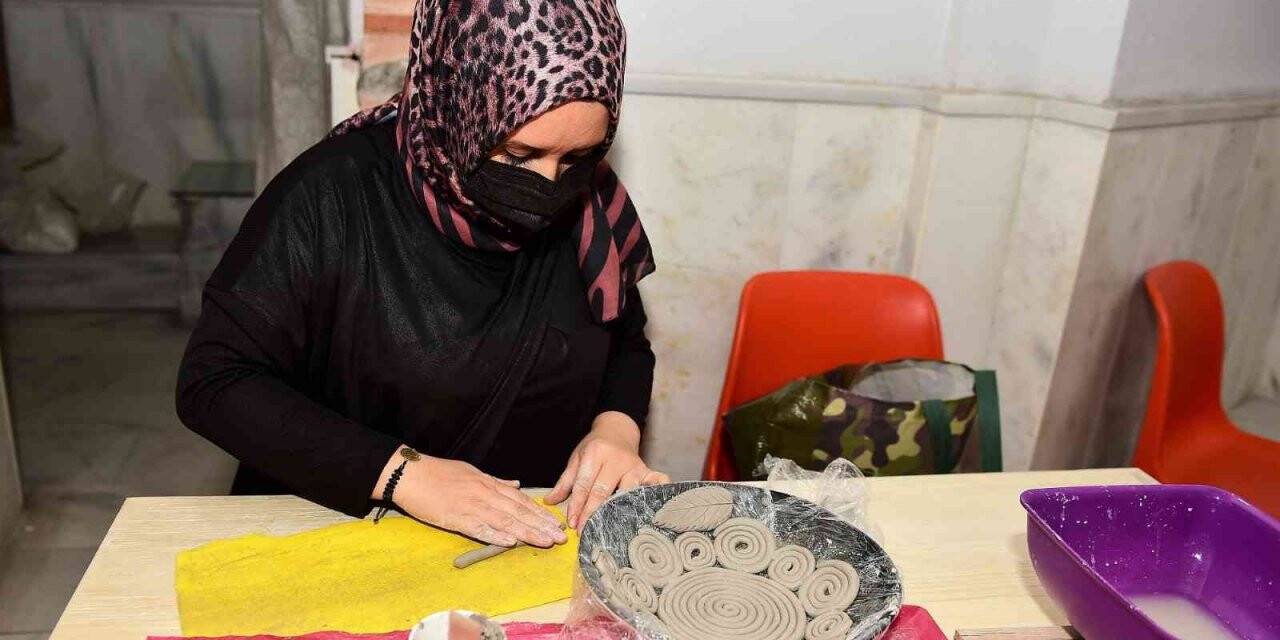 Kadın çömlek ustaları Yıldırım’da yetişiyor