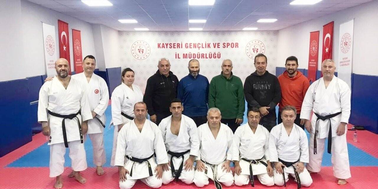 Karate antrenörlerinin 5. kademe  kursları tamamlandı