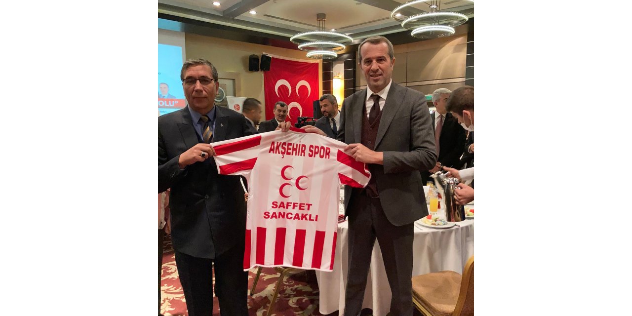 Saffet Sancaklı'ya Akşehirspor forması