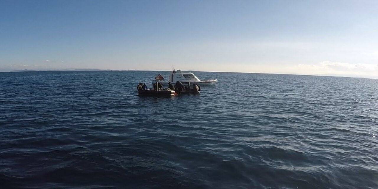Çanakkale açıklarında 52 düzensiz göçmen kurtarıldı