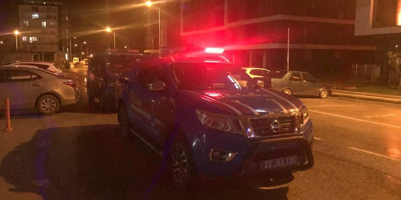 Yunan polis kız arkadaşıyla askeri yasak bölgede yakalandı